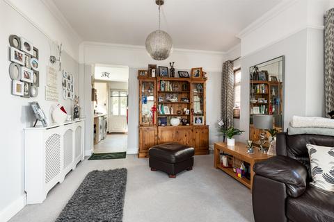 80 Downs Road, Istead Rise, Gravesend, DA13 9HQ