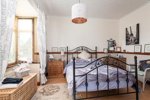 80 Downs Road, Istead Rise, Gravesend, DA13 9HQ