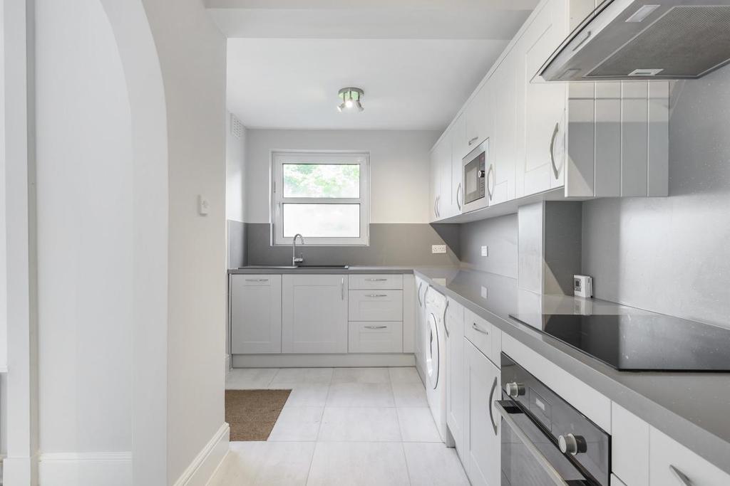 Camden Grove, Chislehurst 3 bed terraced house £625,000