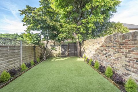 17 Camden Grove, Chislehurst, BR7 5BH