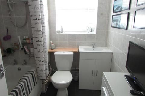 48 Briardale, Stevenage, SG1 1TP