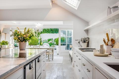 56 Rectory Road, London, SW13 0DT