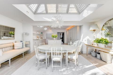 56 Rectory Road, London, SW13 0DT