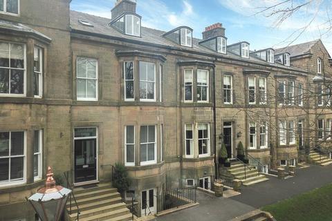 2a, Cavendish Villas Broad Walk, Buxton, SK17 6JE