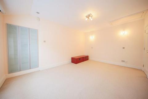 2a, Cavendish Villas Broad Walk, Buxton, SK17 6JE