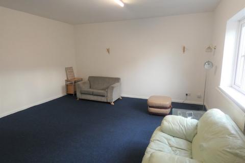 3 bedroom flat to rent, Clarendon Road, Manchester, M16