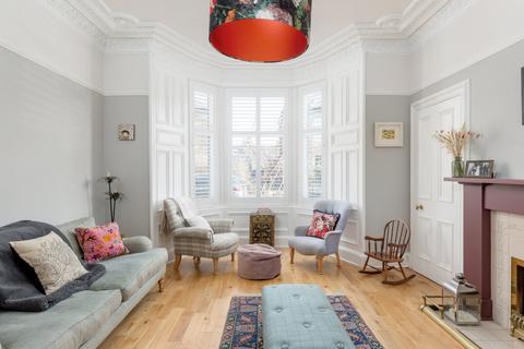 46 Summerside Place, Edinburgh, EH6 4NY