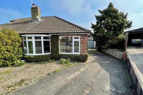 2 bedroom bungalow to rent, Nursery Gardens, York, YO10