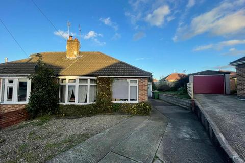 2 bedroom bungalow to rent, Nursery Gardens, York, YO10