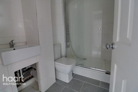 27 Redwood Gardens, London, E4 7NZ