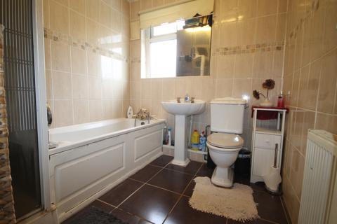 10 Langley Road, Isleworth, TW7 5AH