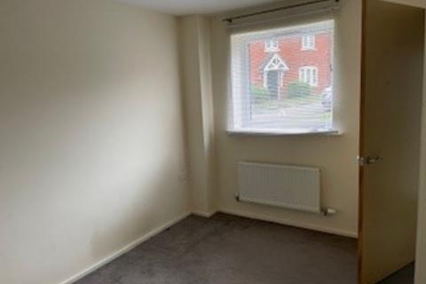 1 bedroom semi-detached house to rent, Padside side close, Hamilton, Leicester, LE5