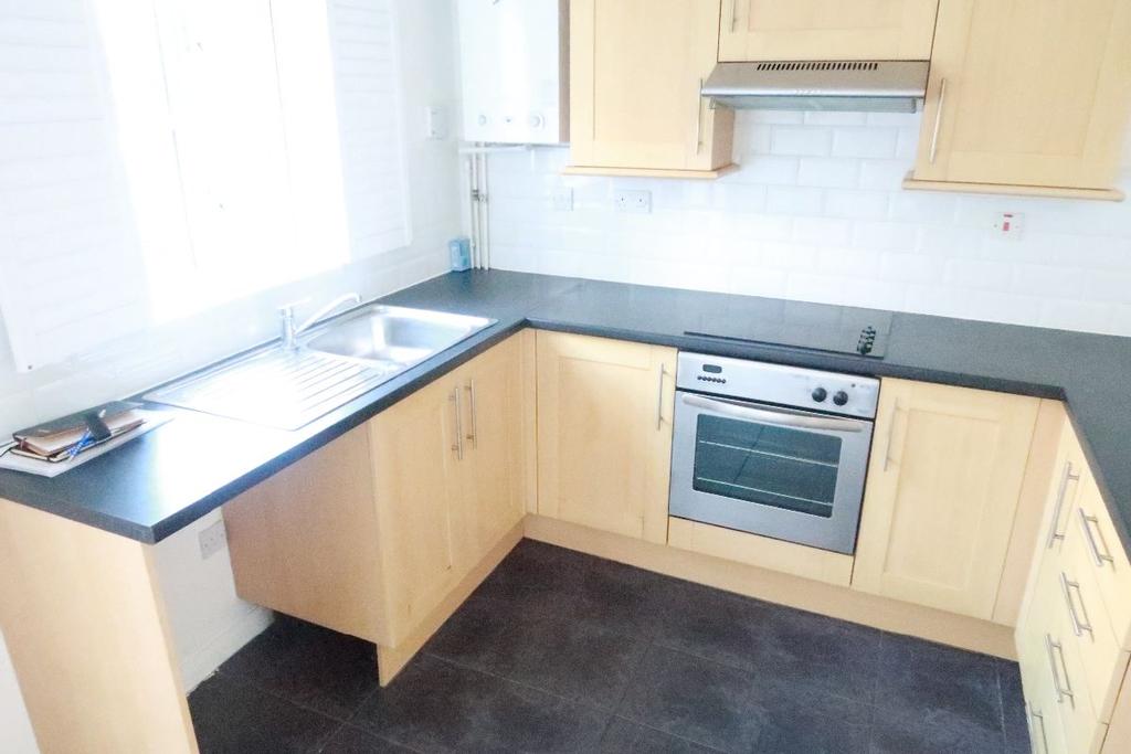 St. Madoc Close, Libanus Fields, Pontllanfraith, Blackwood 2 bed
