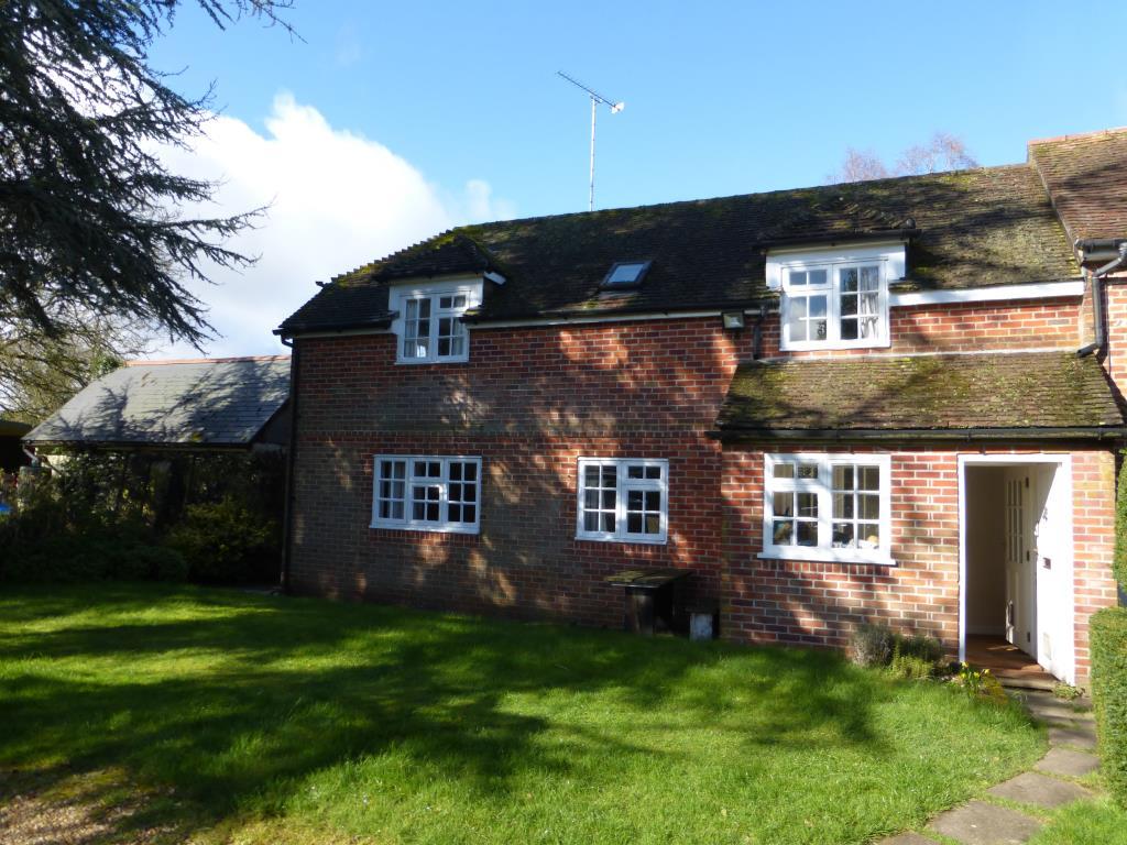 Martin, Fordingbridge, Hampshire 2 bed semidetached house £1,000 pcm