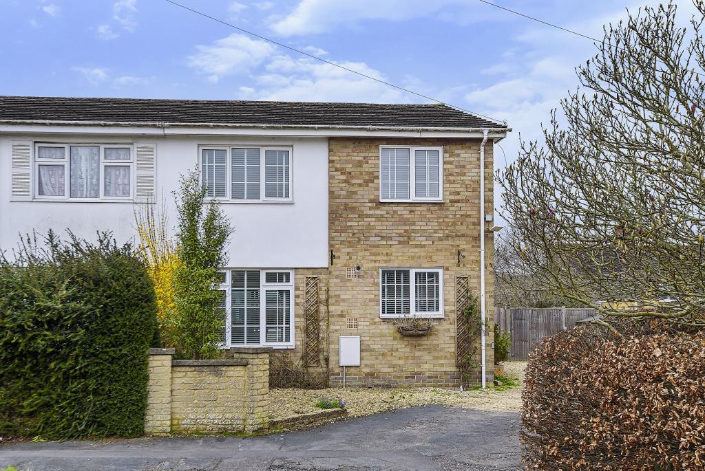 North Leigh, Witney, OX29 3 bed semidetached house £375,000