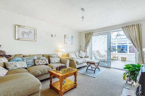6 Evenlode Close, North Leigh, Witney, OX29 6SE