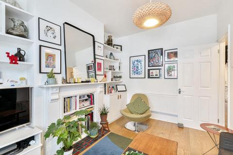 Flat B, 84 Richmond Road, Thornton Heath, CR7 7QD