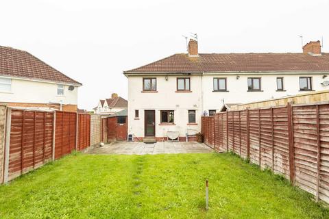 3 bedroom semi-detached house to rent, Lydney Road, Southmead