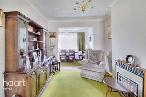 40 Queens Road, Hayes, UB3 2RY
