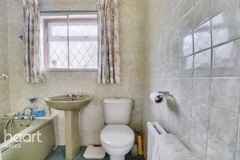 40 Queens Road, Hayes, UB3 2RY