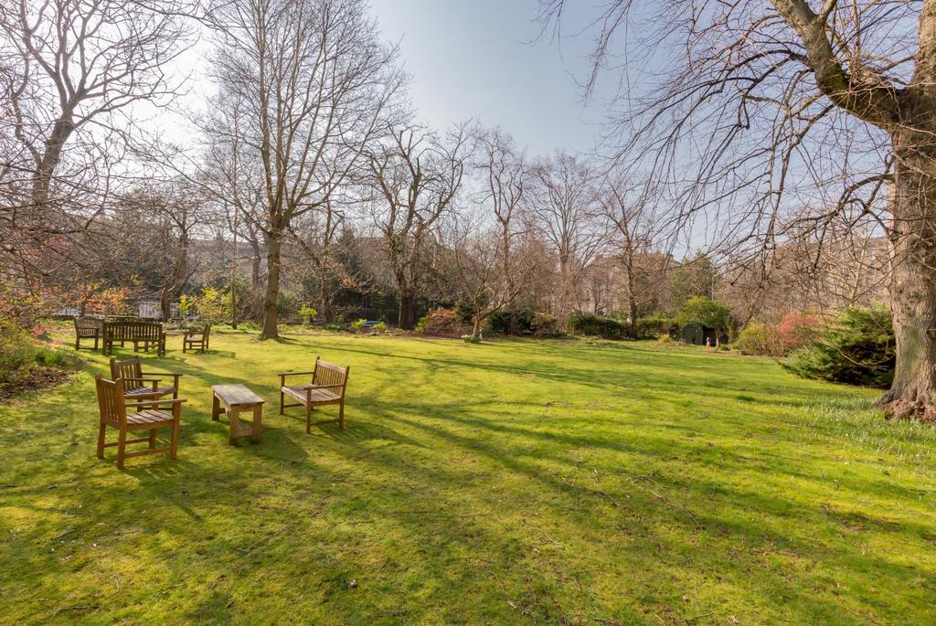 Private Gardens