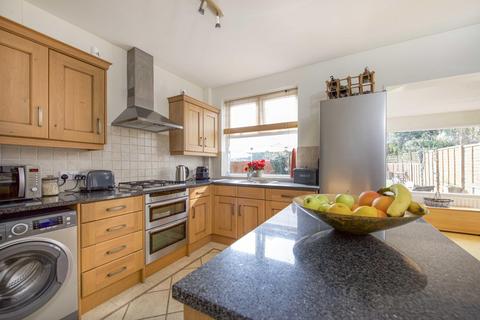 38 Cambridge Road, New Malden, KT3 3QG