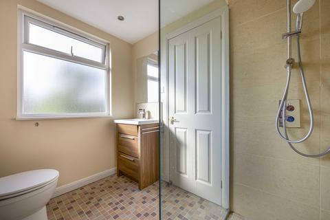 38 Cambridge Road, New Malden, KT3 3QG