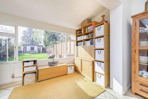 38 Cambridge Road, New Malden, KT3 3QG