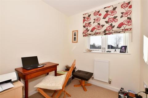 2 Trug Close, East Hoathly, Lewes, BN8 6AF