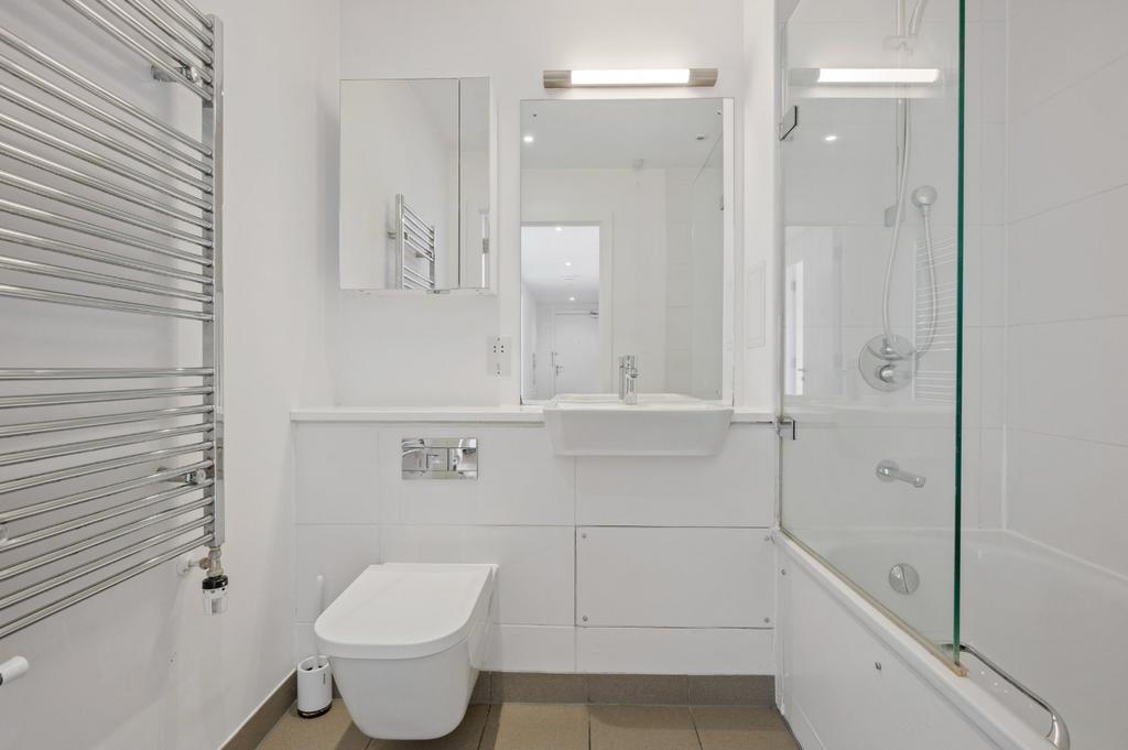 Apartment in London - More