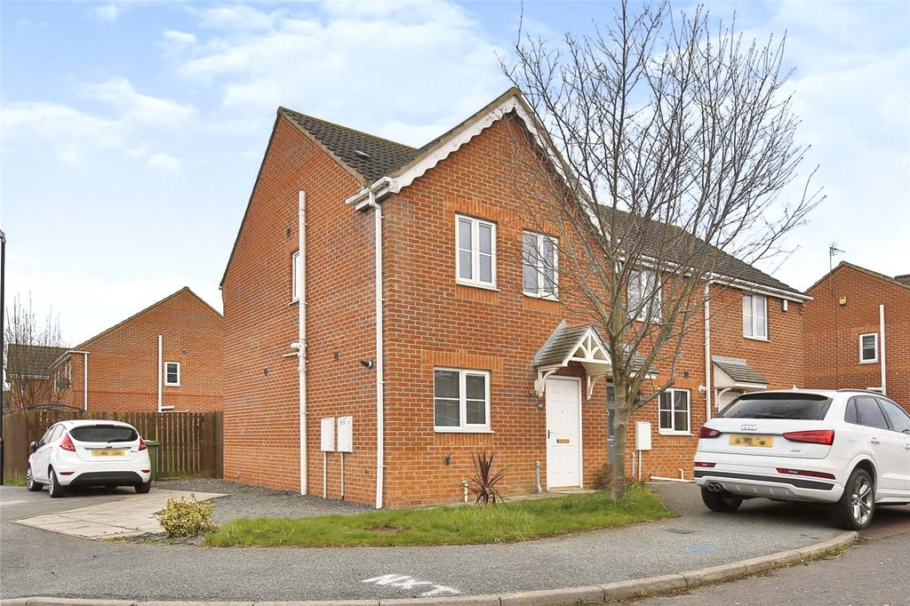 Lyons Gardens, HettonleHole... 3 bed end of terrace house £115,000