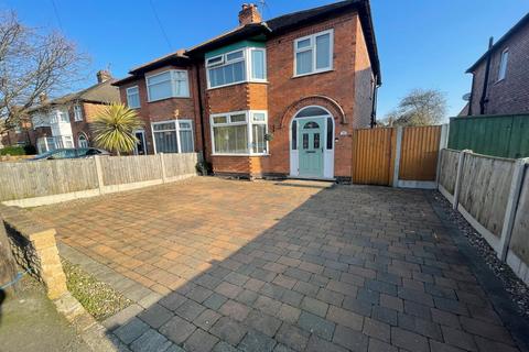 3 bedroom semi-detached house to rent, Clarence Road, Chilwell, NG9 5HY