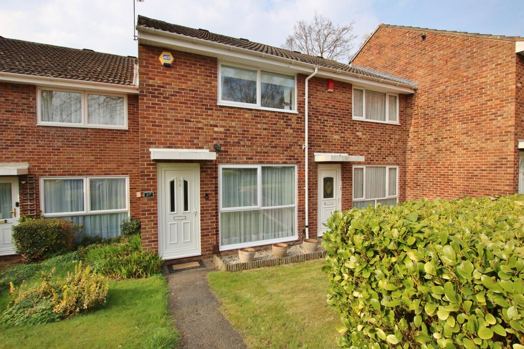 Sandpiper Road, Lordswood, Southampton 2 bed terraced house £265,000