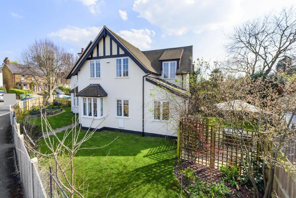 Copse Road, Cobham, KT11 4 bed semidetached house £1,100,000