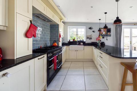 24 Copse Road, Cobham, KT11 2TW