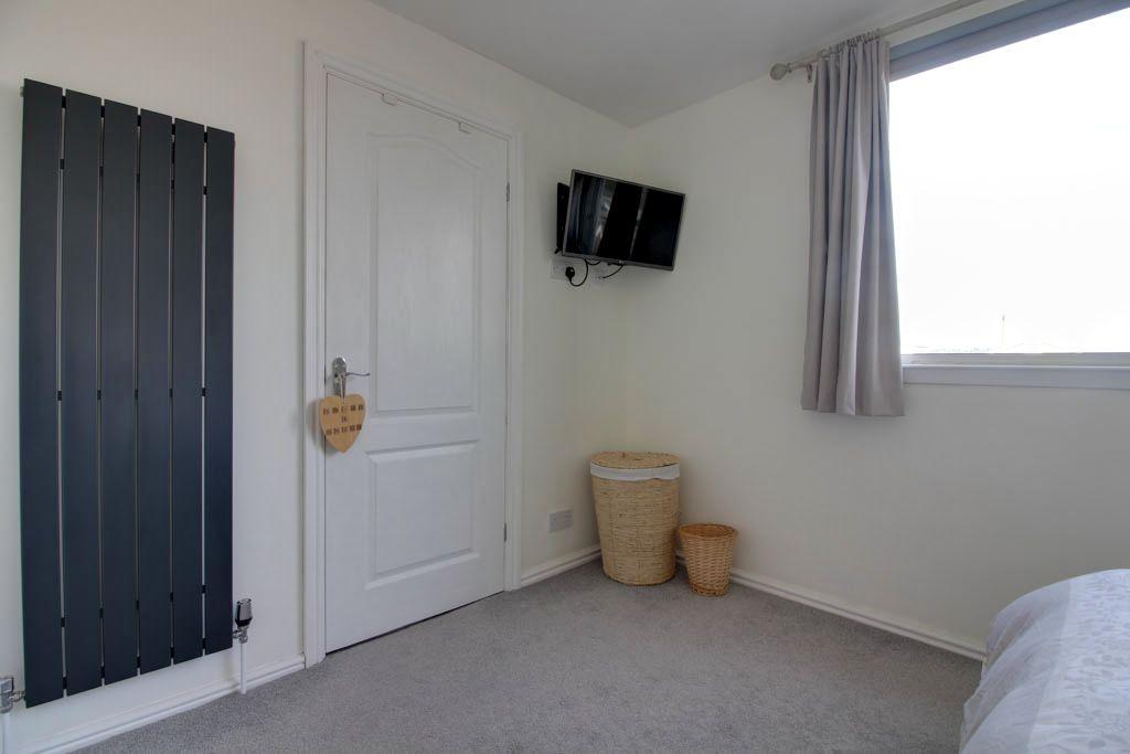 Bedroom 1 (Double)