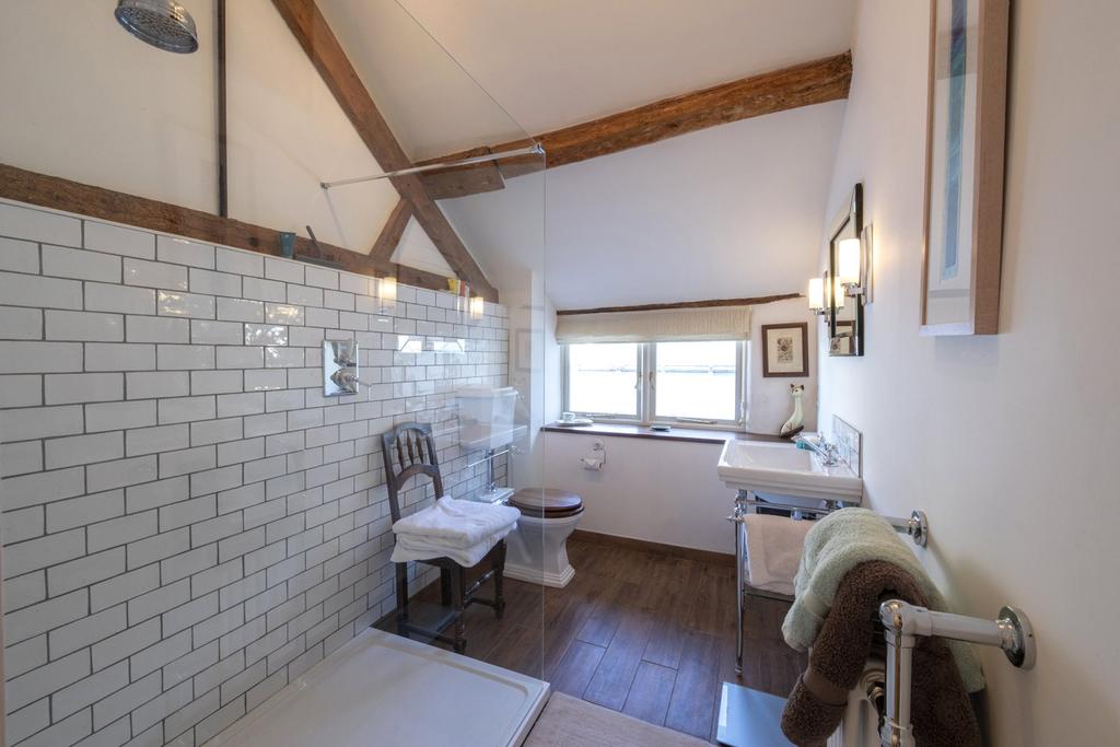 En-Suite Shower