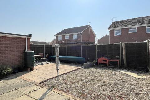 69 Elmdale Drive, Carlton Colville, Lowestoft, NR33 8DQ
