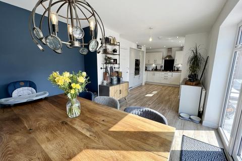 82 Dewberry Road, Tidbury Green, Solihull, B90 1UJ