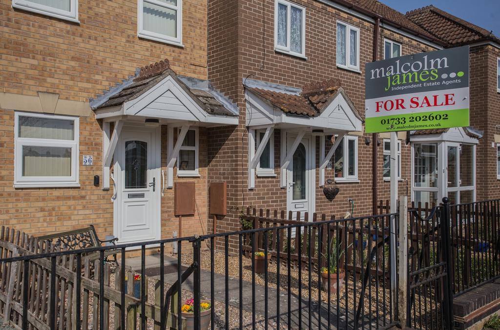 Pinewood Avenue, Whittlesey, PE7 2 bed house £179,500