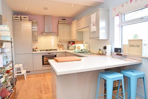 5 bedroom semi-detached house for sale - Leyland Road, Harrogate
