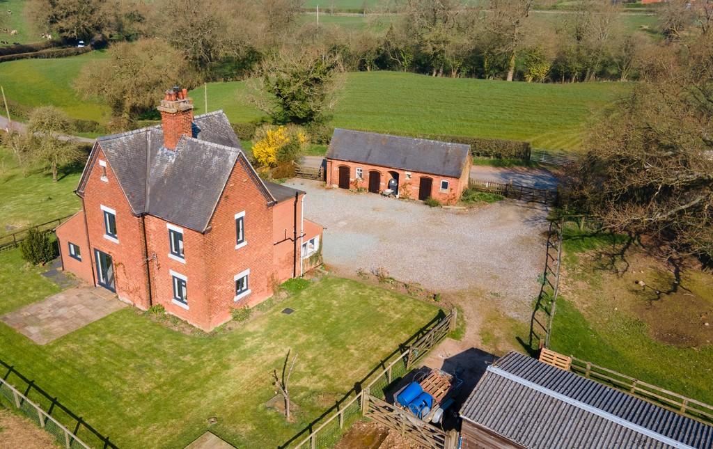 Adderley, Market Drayton 3 bed farm house £2,300 pcm (£531 pw)