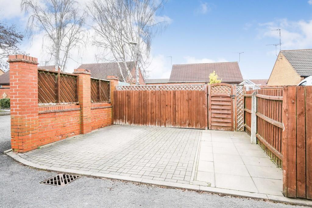 Ansley Common, Nuneaton 2 bed end of terrace house £87,500