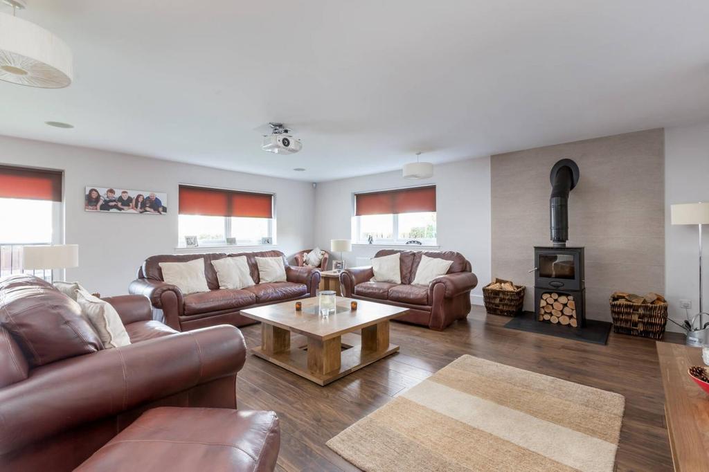 Old Dean Road, Longniddry 6 bed detached house £850,000