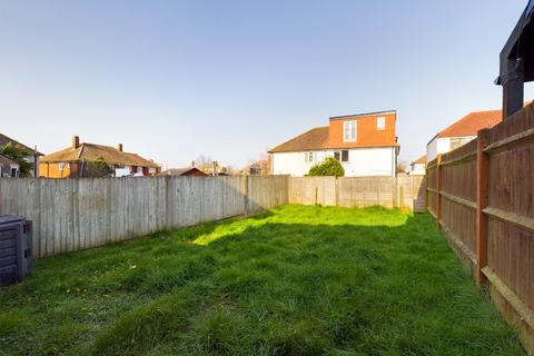 15 North Downs Crescent, New Addington, Croydon, CR0 0LG