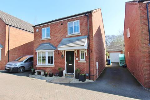 4 bedroom detached house for sale, Eusden Close, Tamworth