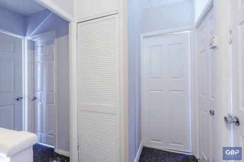 8 Barnstaple Road, Romford, RM3 7SS