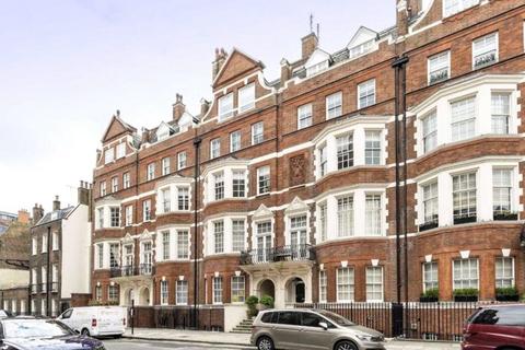 3 bedroom apartment to rent, Green Street, London