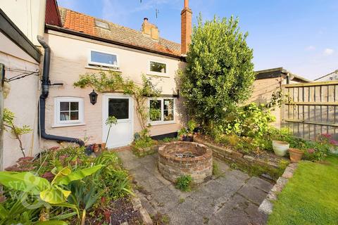 3 bedroom cottage for sale, Thorpe Road, Haddiscoe, Norwich