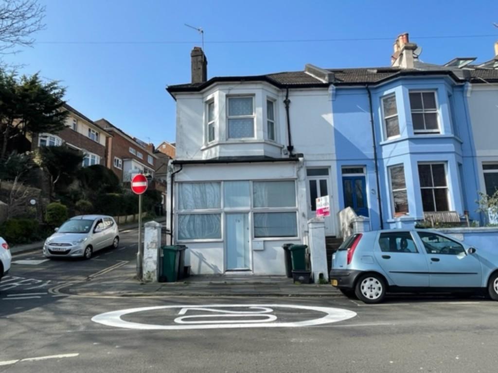 Robertson Road, Brighton 1 bed flat £895 pcm (£207 pw)